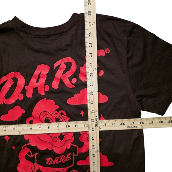 D.A.R.E. Daren the Lion T-Shirt Men M Black Graphic Tee NWOT - Picture 4 of 5
